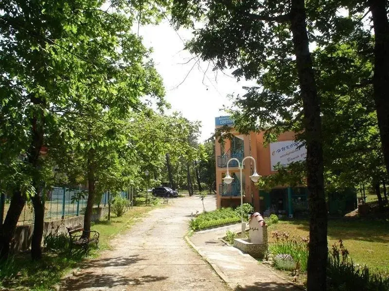 Китен: Hotel Svetlina