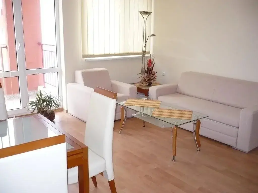 Солнечный берег: Waterpark Fort Apartments