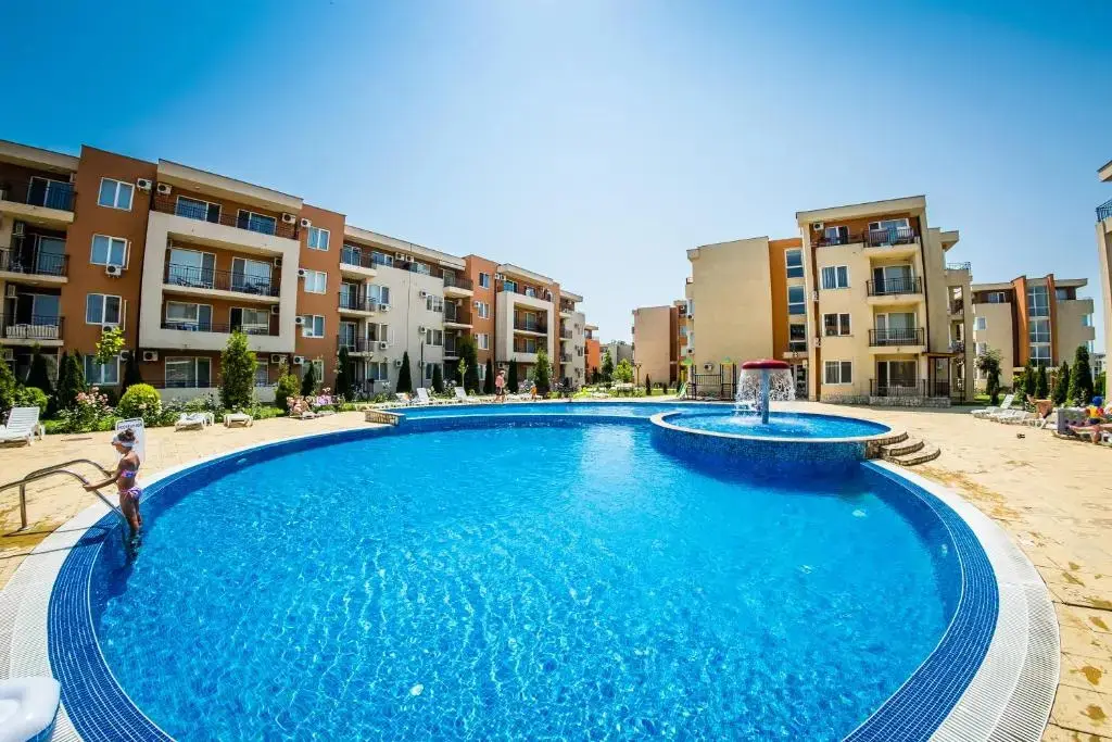 Солнечный берег: Waterpark Fort Apartments