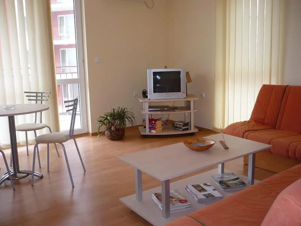 Солнечный берег: Waterpark Fort Apartments