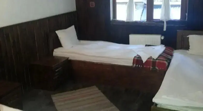 Чепеларе: The Old Mountain House