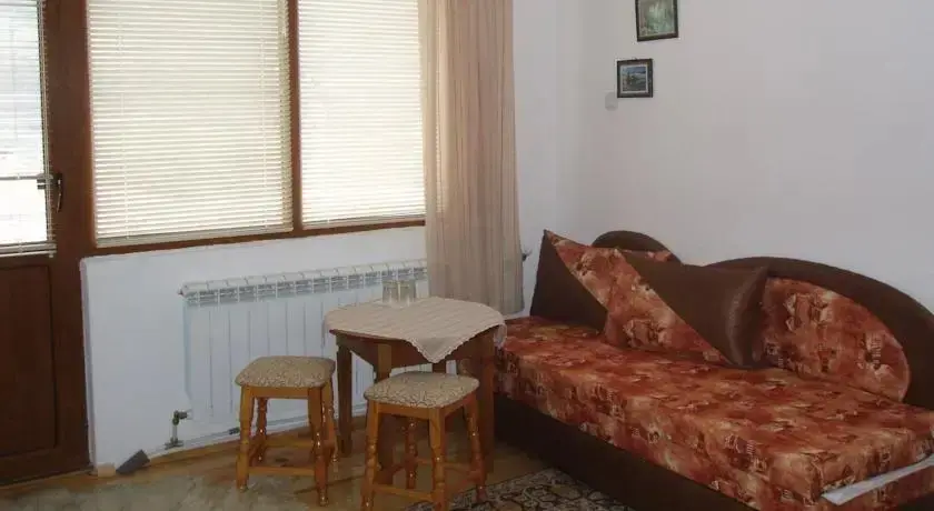 Чепеларе: Guest House Dangulevi