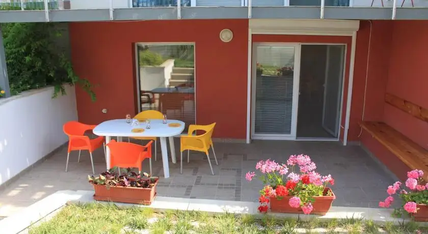 Studios in Apoloniya Beach Holiday Village — фото 1