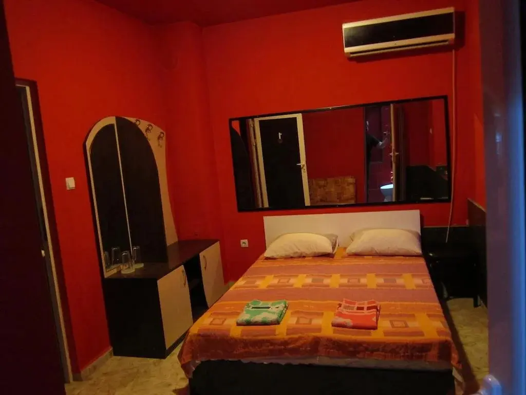 Карджали: Guest House Dobrev
