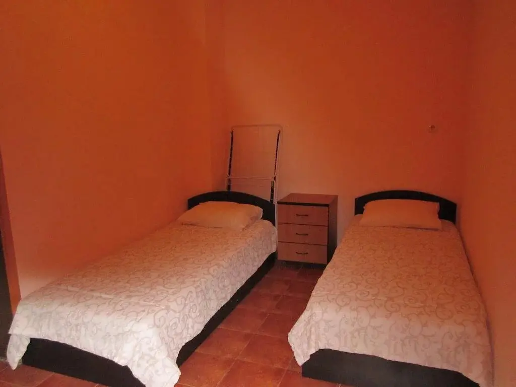 Карджали: Guest House Dobrev