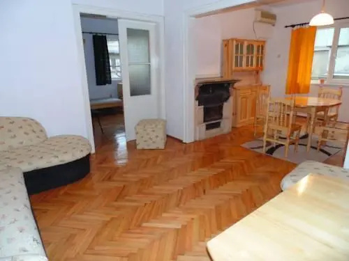 Варна: Apartments Krasa