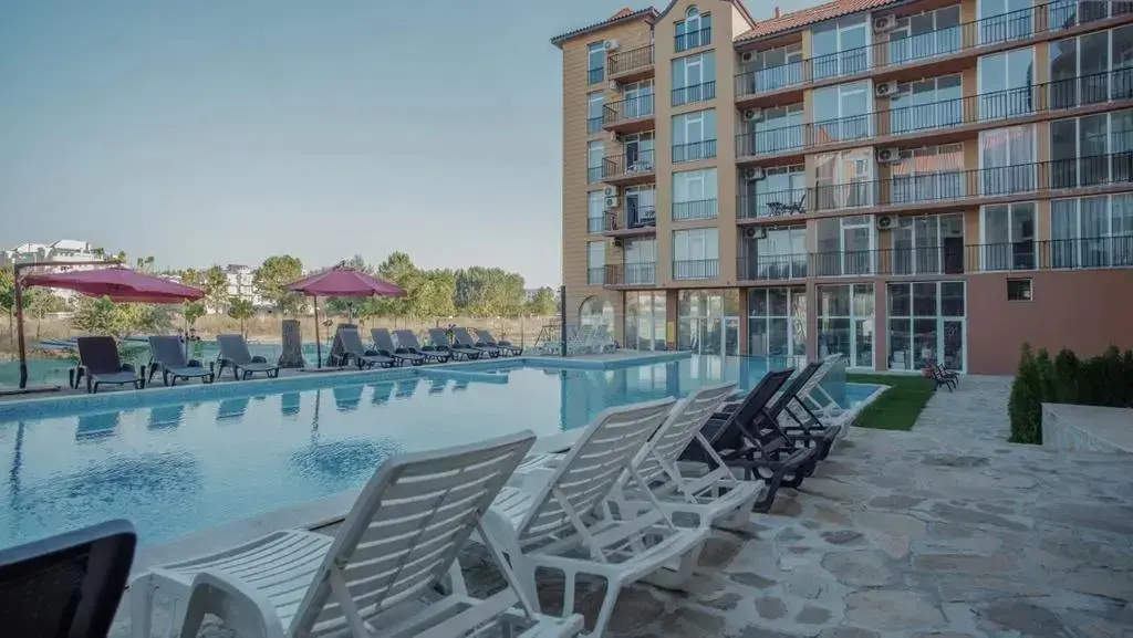 Солнечный берег: Sunny Beach South Apartments