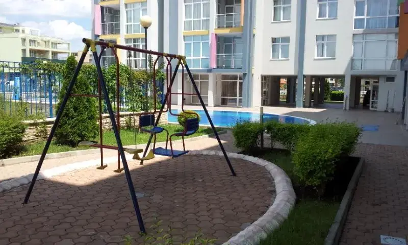 Солнечный берег: Olegs Apartment in Sun City 3