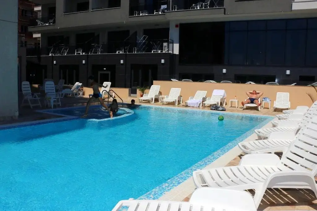 Созополь: Polina Beach