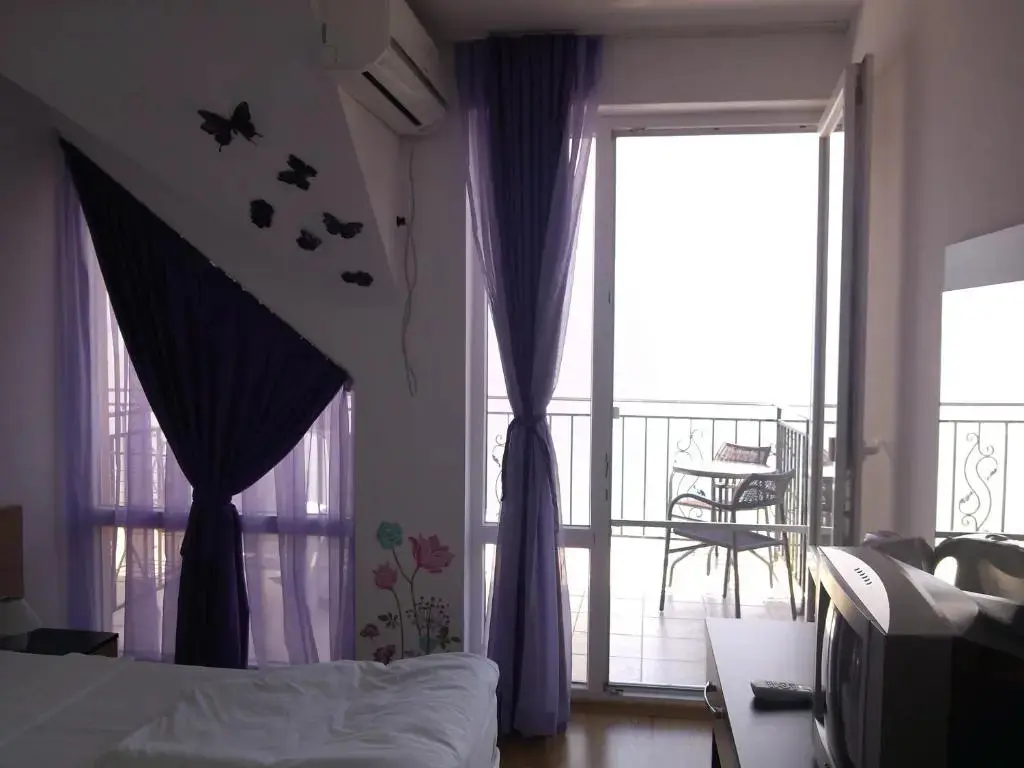 Черноморец: Villa Lazuren Bryag 2