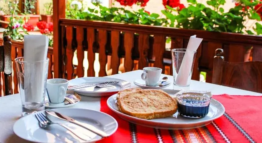 Брестовица: Family Hotel Markov's House