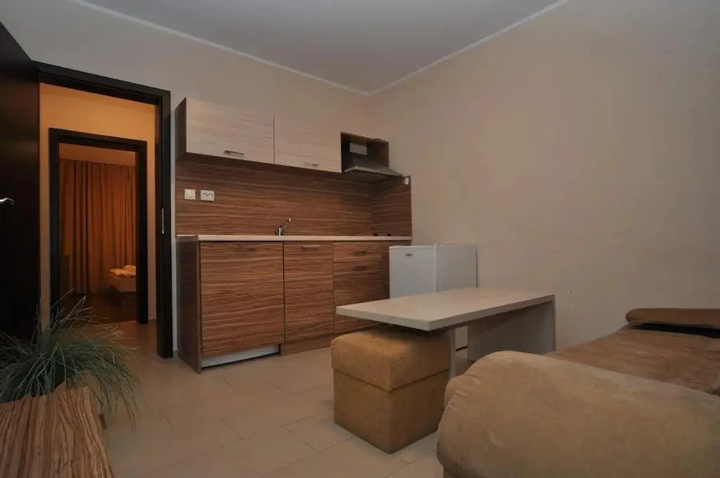 Солнечный берег: Harmony Suites 1