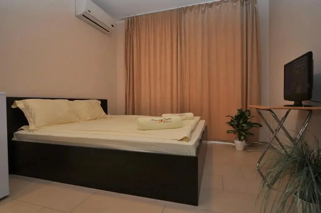 Солнечный берег: Harmony Suites 1