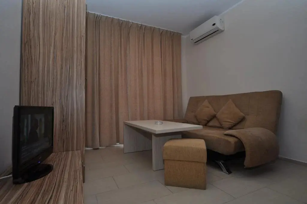 Солнечный берег: Harmony Suites 1