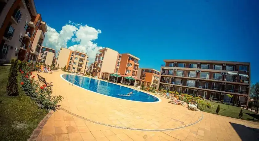 Солнечный берег: Holiday Garden Hotel