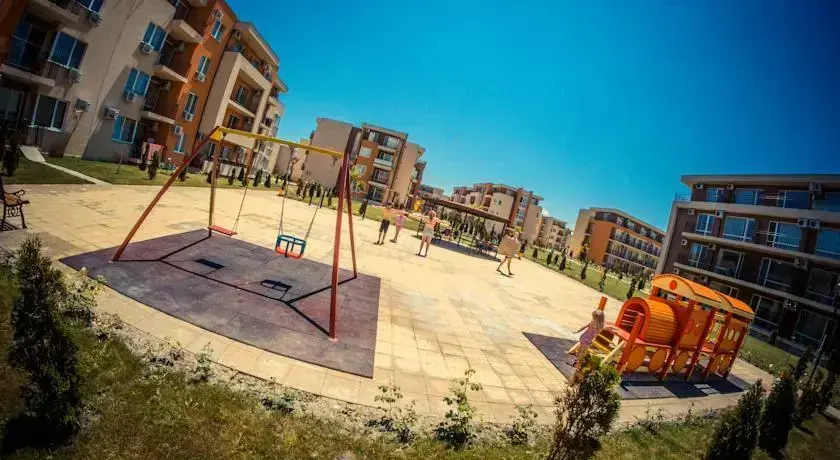 Солнечный берег: Holiday Garden Hotel