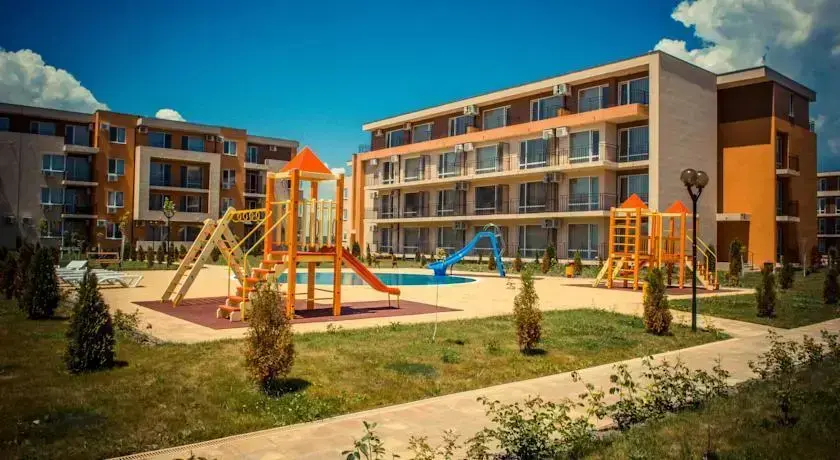 Солнечный берег: Holiday Garden Hotel