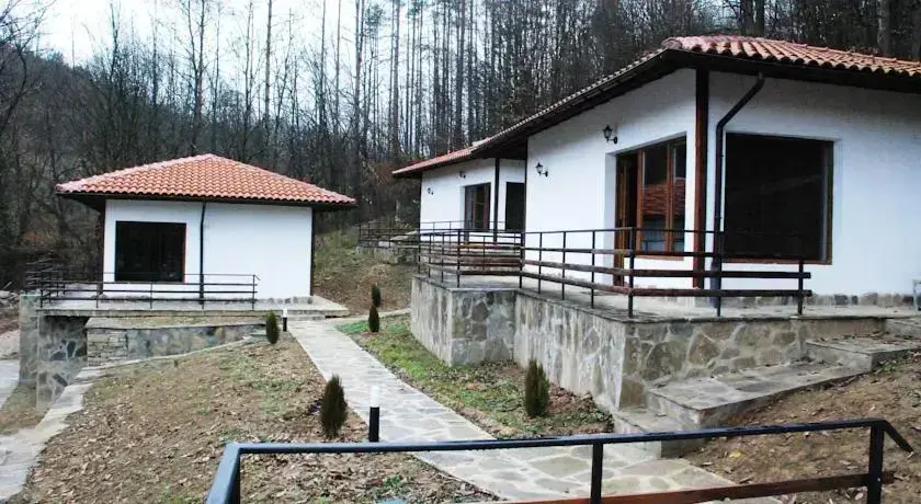 Троян: Aqua Terra Holiday Village