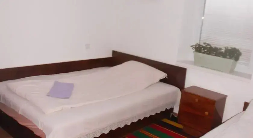 Боженци: Varbanovi Guest House