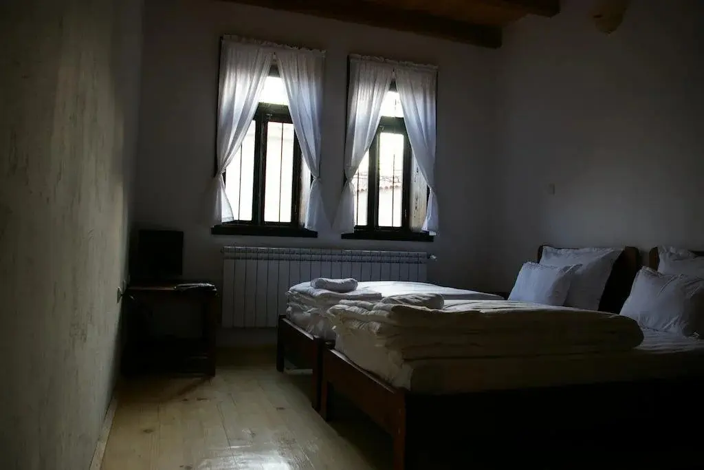 Шумен: Mutafova Guest House