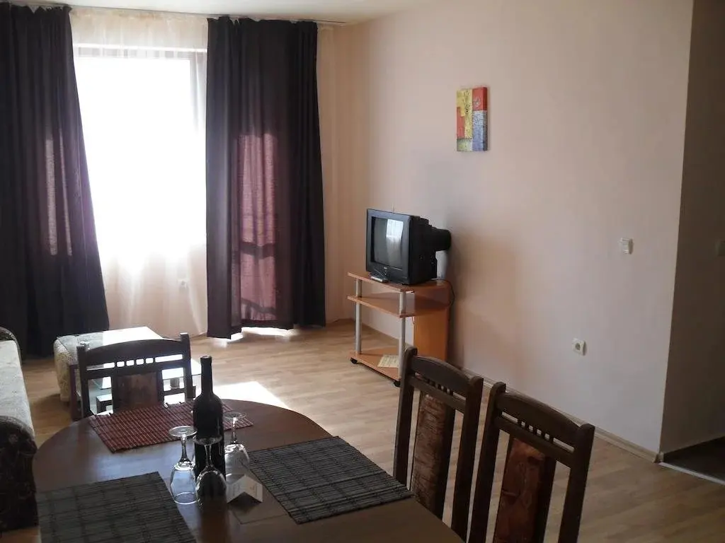 Сапарева баня: Sunny Village Complex