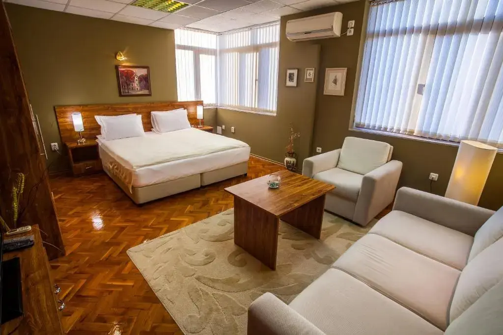 Ямбол: Tundzha Hotel