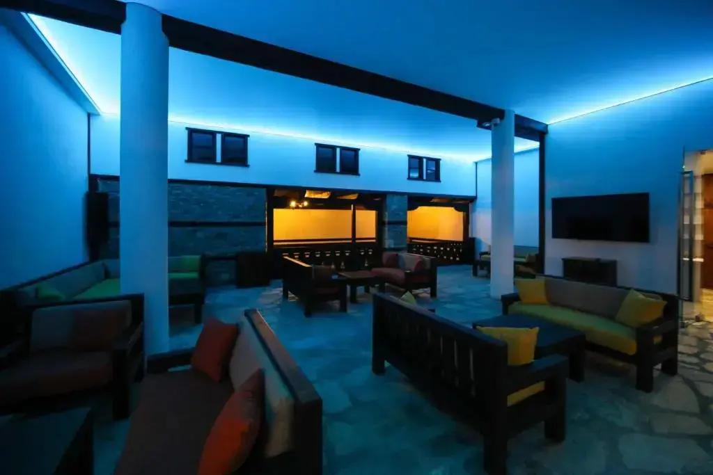 Лещен: Hotel Leshten