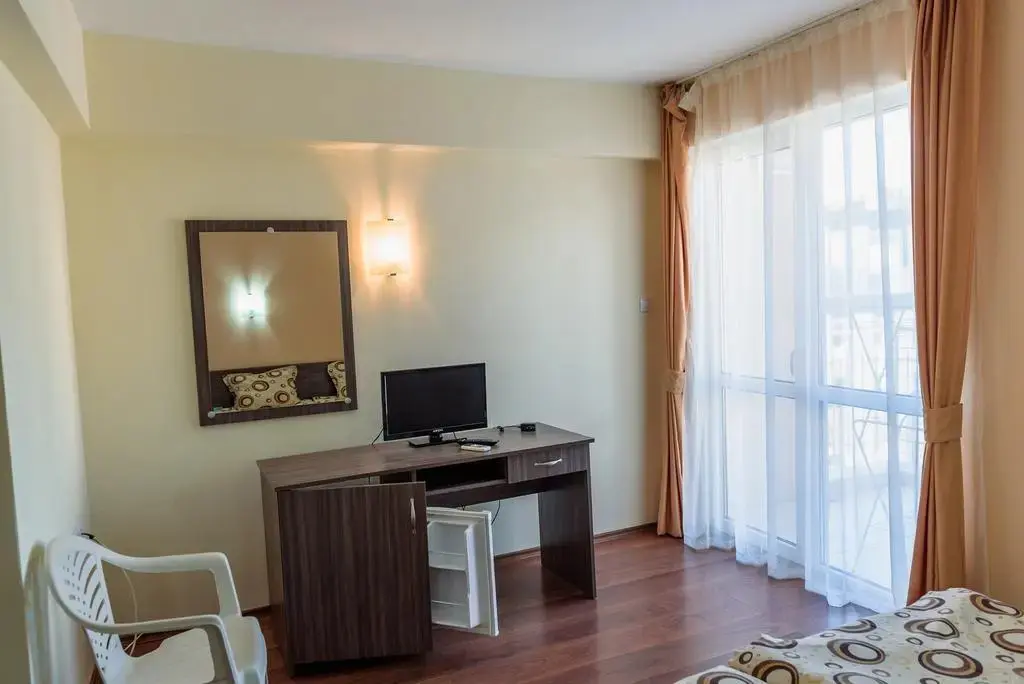 Созополь: Hotel Ray