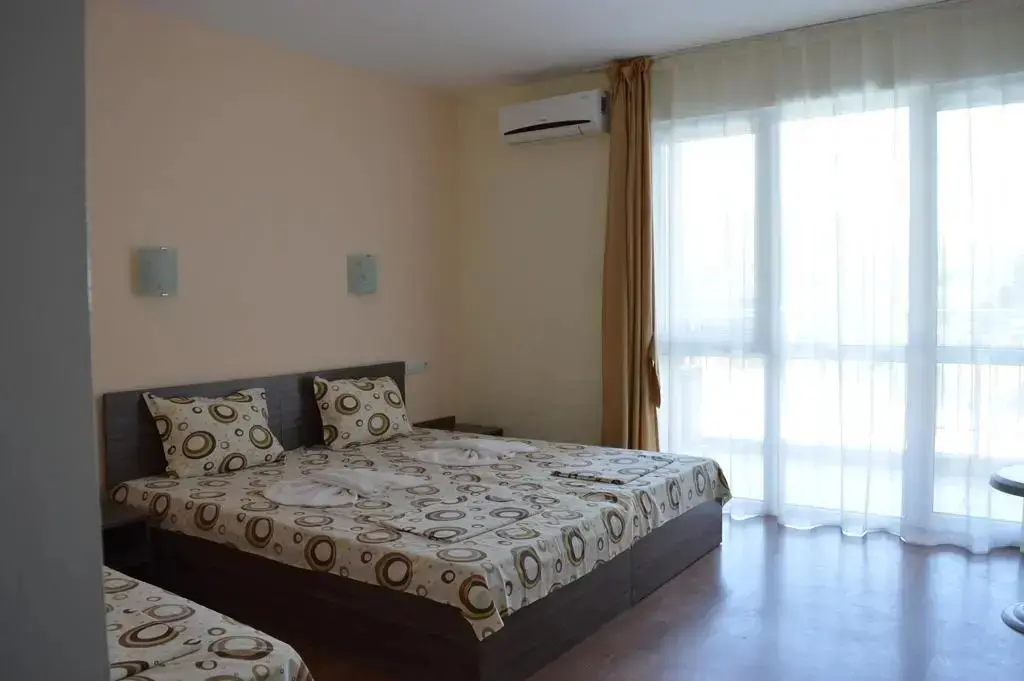 Созополь: Hotel Ray