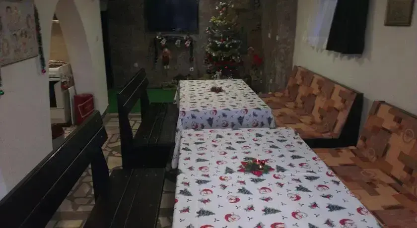 Кошарица: Guest House Vilekula