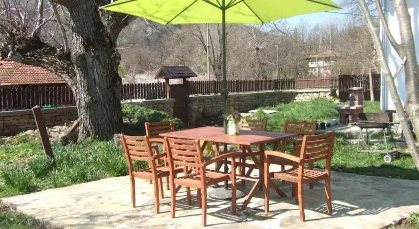 Трявна: Vitanova Guest House