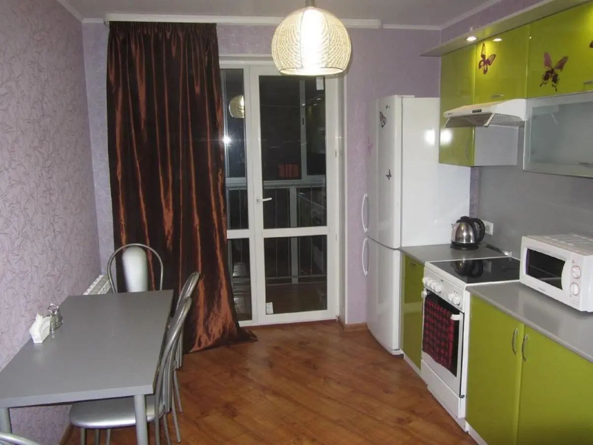 Уфа: Good Apartment Revolutsionnaya 70
