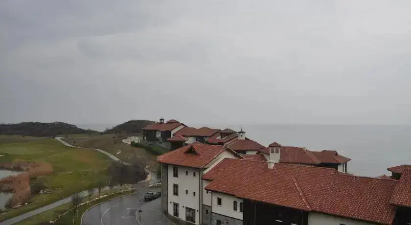Каварна: Thracian Cliffs Owners Apartments