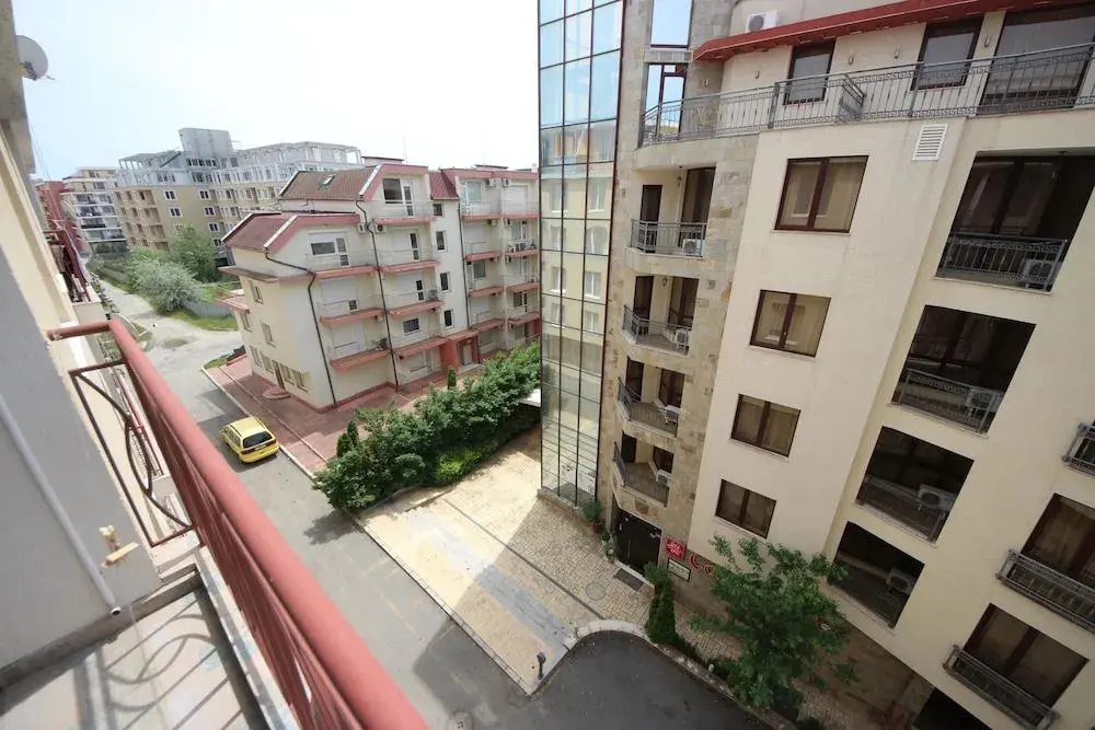Солнечный берег: Sunny Day 2 Menada Apartments