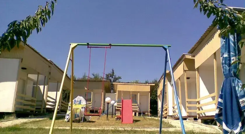 Бяла: Krimski Guest House and Bungalows