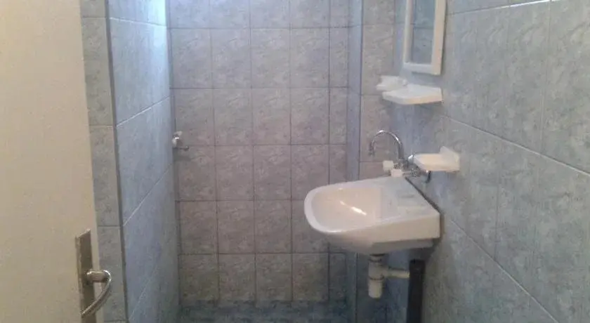 Бяла: Krimski Guest House and Bungalows