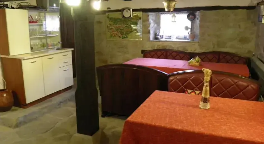 Троян: Klisarova House
