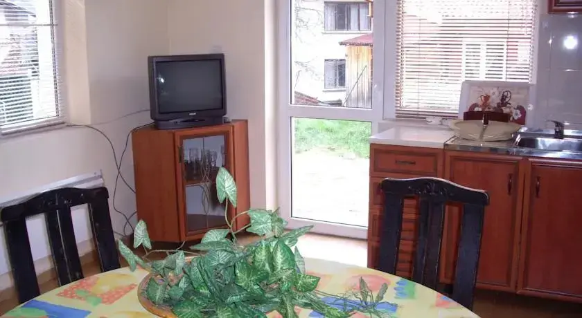 Тетевен: Guest House Stefanov