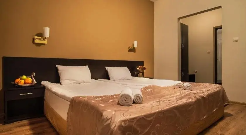 Горна-Оряховица: Family Hotel Sunny Hills