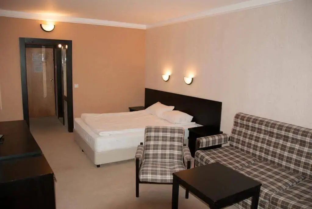 Правец: Everest Hotel