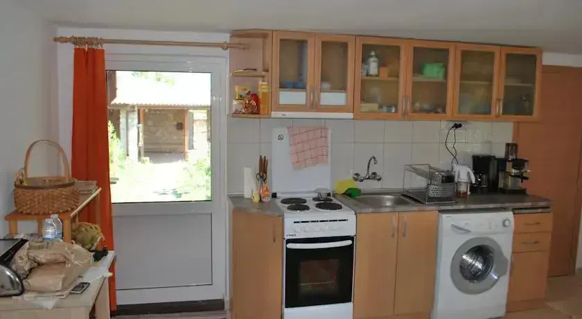 Каварна: Guest House Shabla