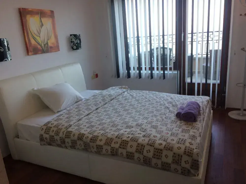 Варна: Sea View Rental Front Beach