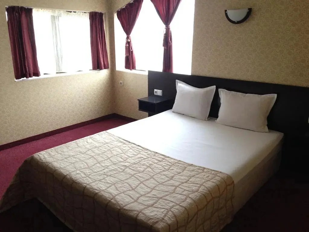 Шумен: Swiss Hotel