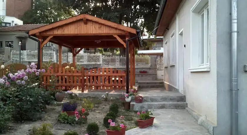 Бяла: Guest House Videlina