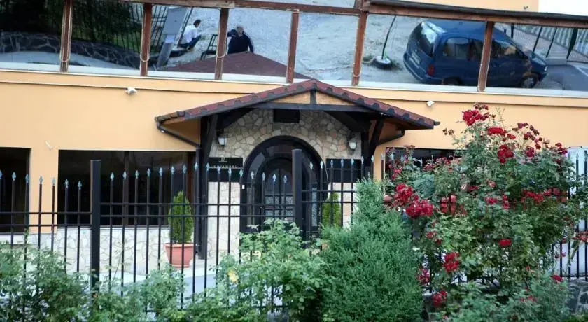 София: Hotel Teheran