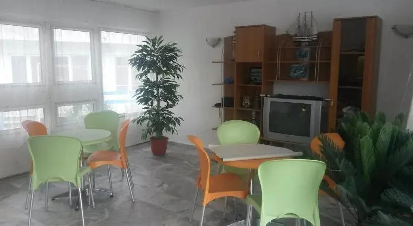 Китен: Hotel Park 1