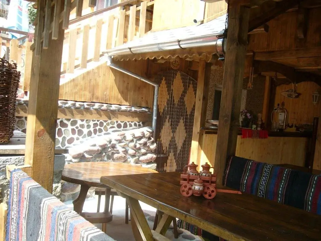 Извос: Ini Guest House