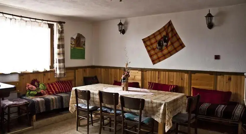 Чепеларе: Holiday Home Dima