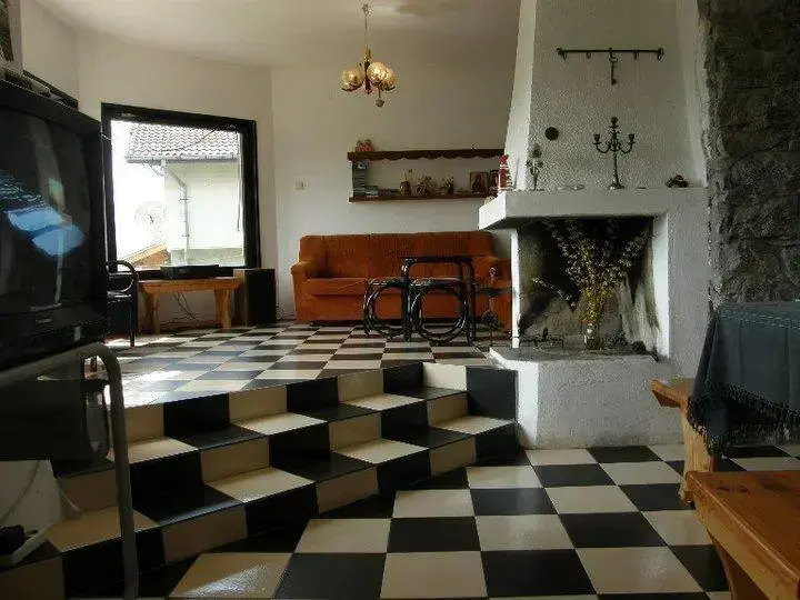 Троян: Kiparisite Guest House