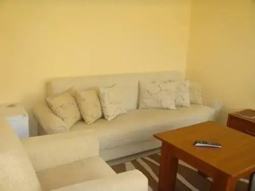Троян: Saint George Family Hotel